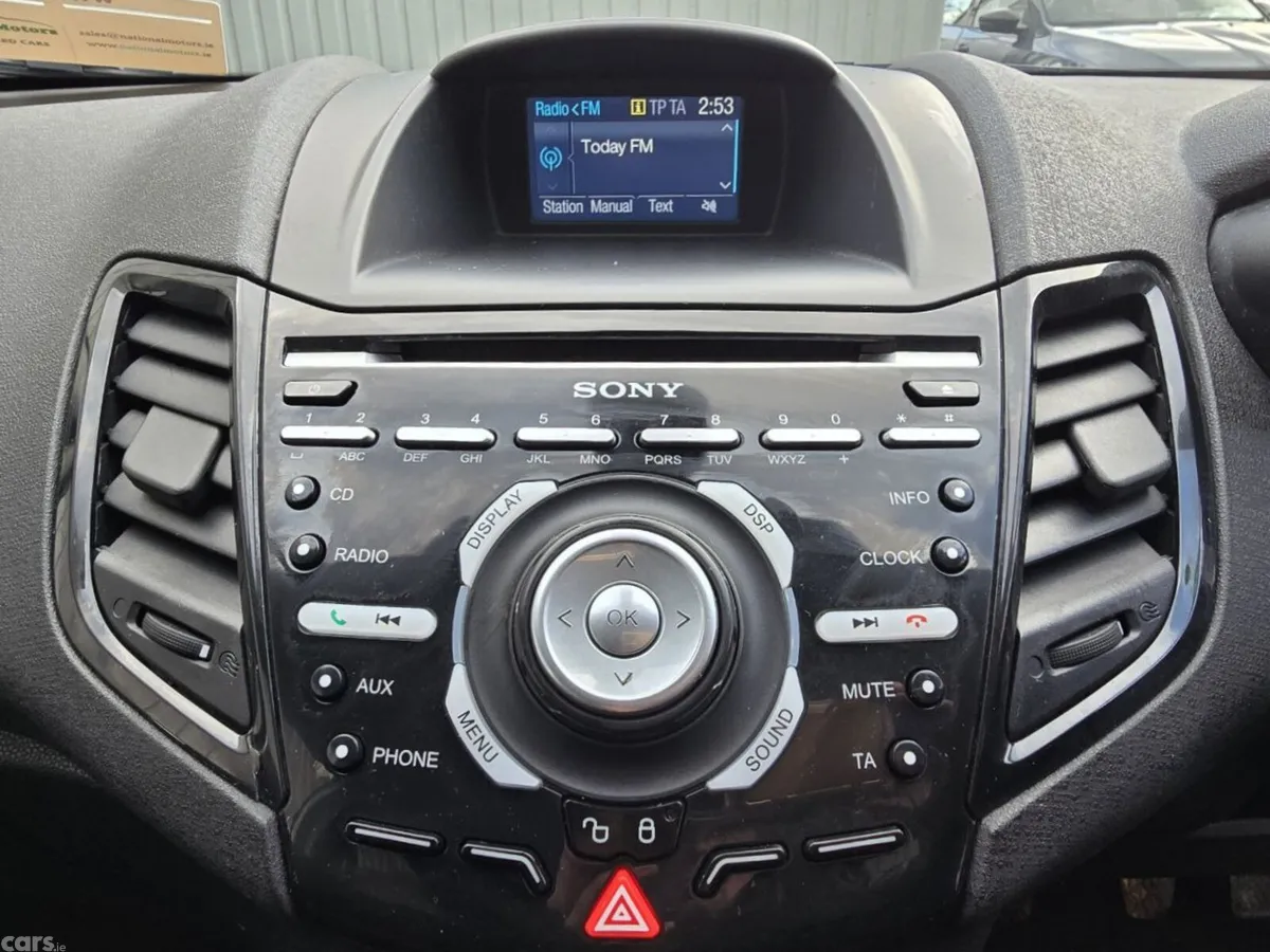 Ford Fiesta Hatchback, Petrol, 2015, White