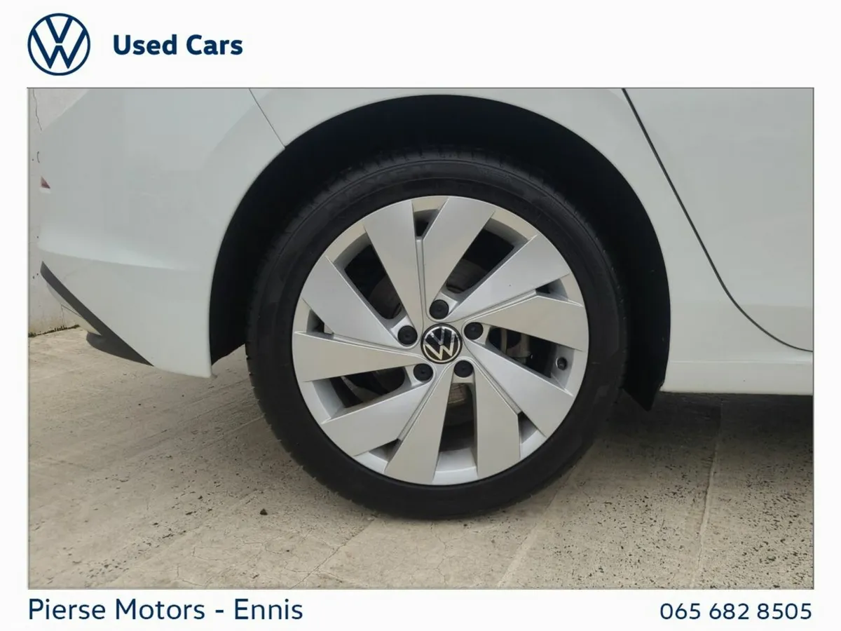 Volkswagen Golf Estate, Petrol, 2025, White