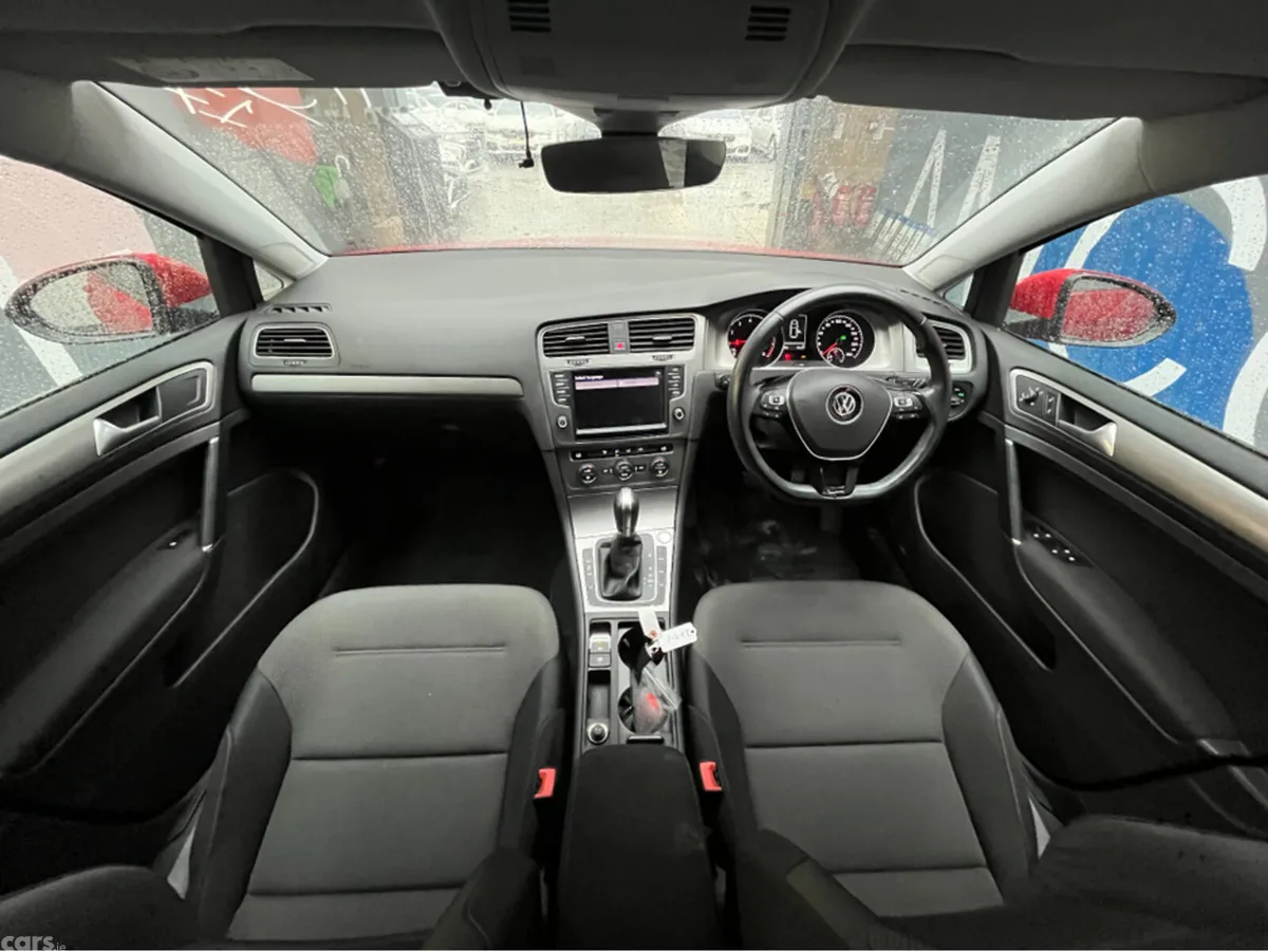 Volkswagen Golf Hatchback, Petrol, 2017, Red