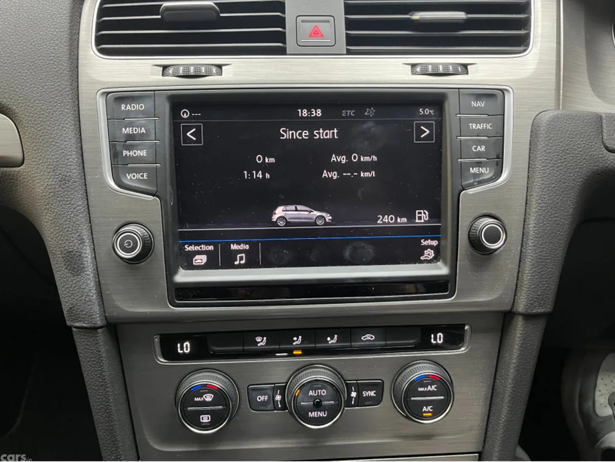 Volkswagen Golf Hatchback, Petrol, 2017, Red