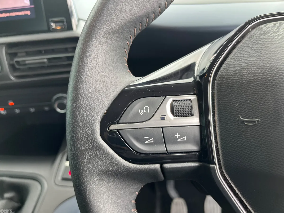 Peugeot Rifter MPV, Diesel, 2022, Bronze