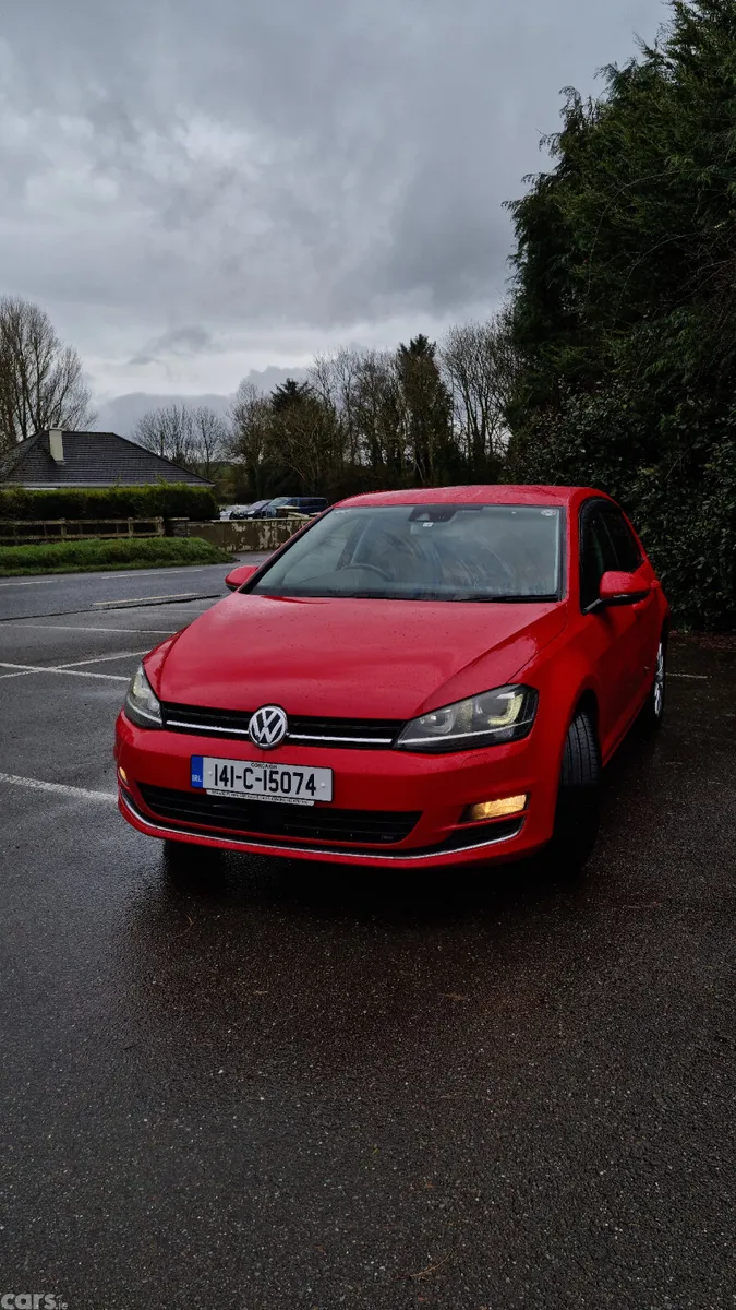 Volkswagen Golf Hatchback, Petrol, 2014, Red