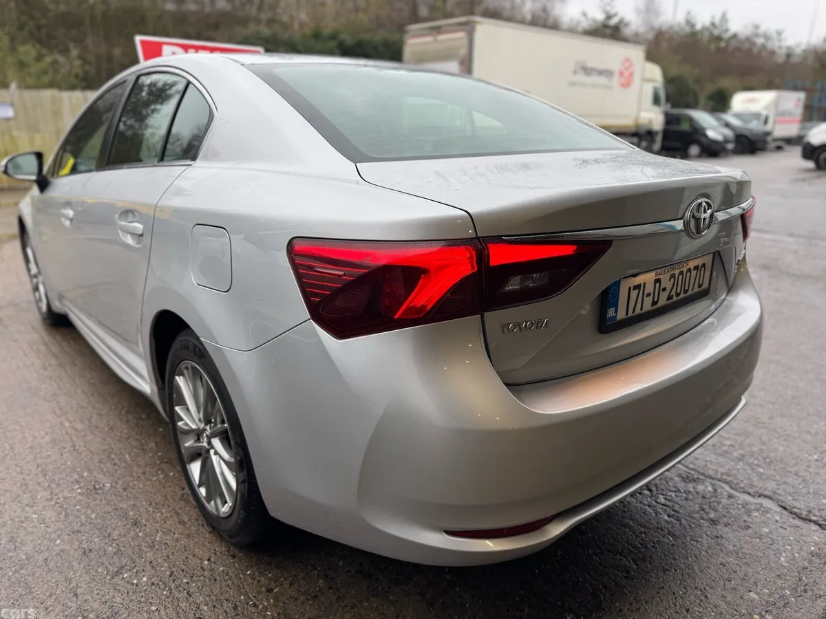 Toyota Avensis Saloon, Diesel, 2017, Grey
