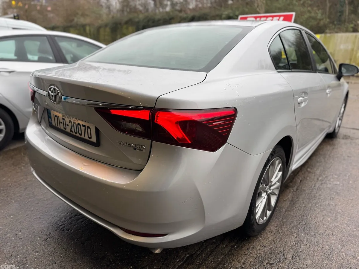 Toyota Avensis Saloon, Diesel, 2017, Grey
