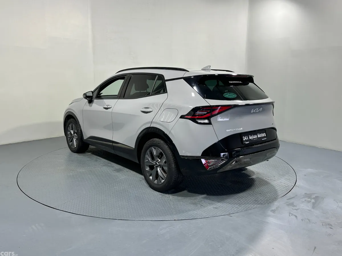 Kia Sportage SUV, Petrol Hybrid, 2024, Grey