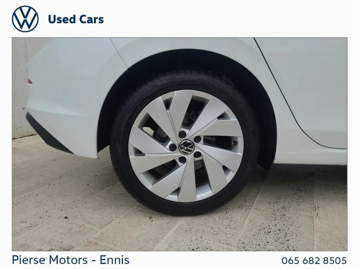 Volkswagen Golf Estate, Petrol, 2025, White