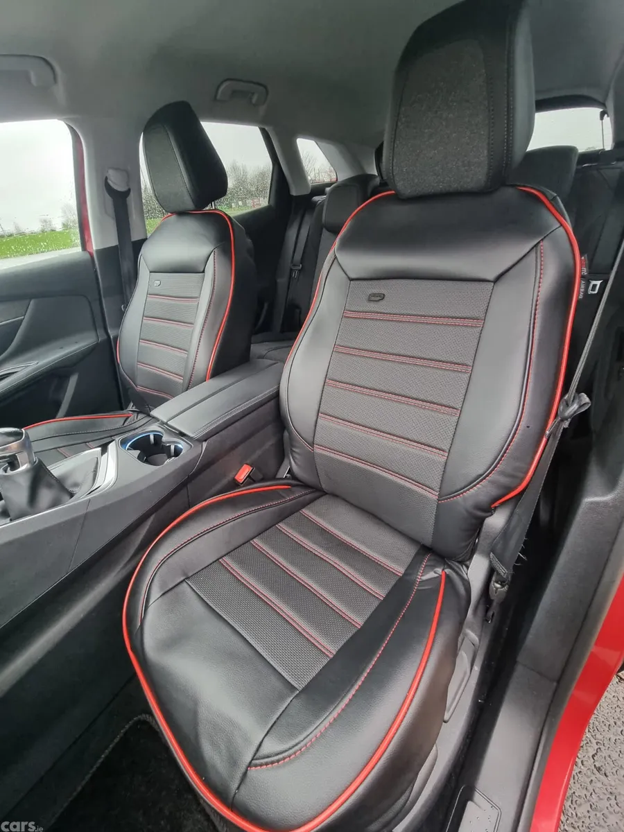 Peugeot 3008 MPV, Petrol, 2021, Red