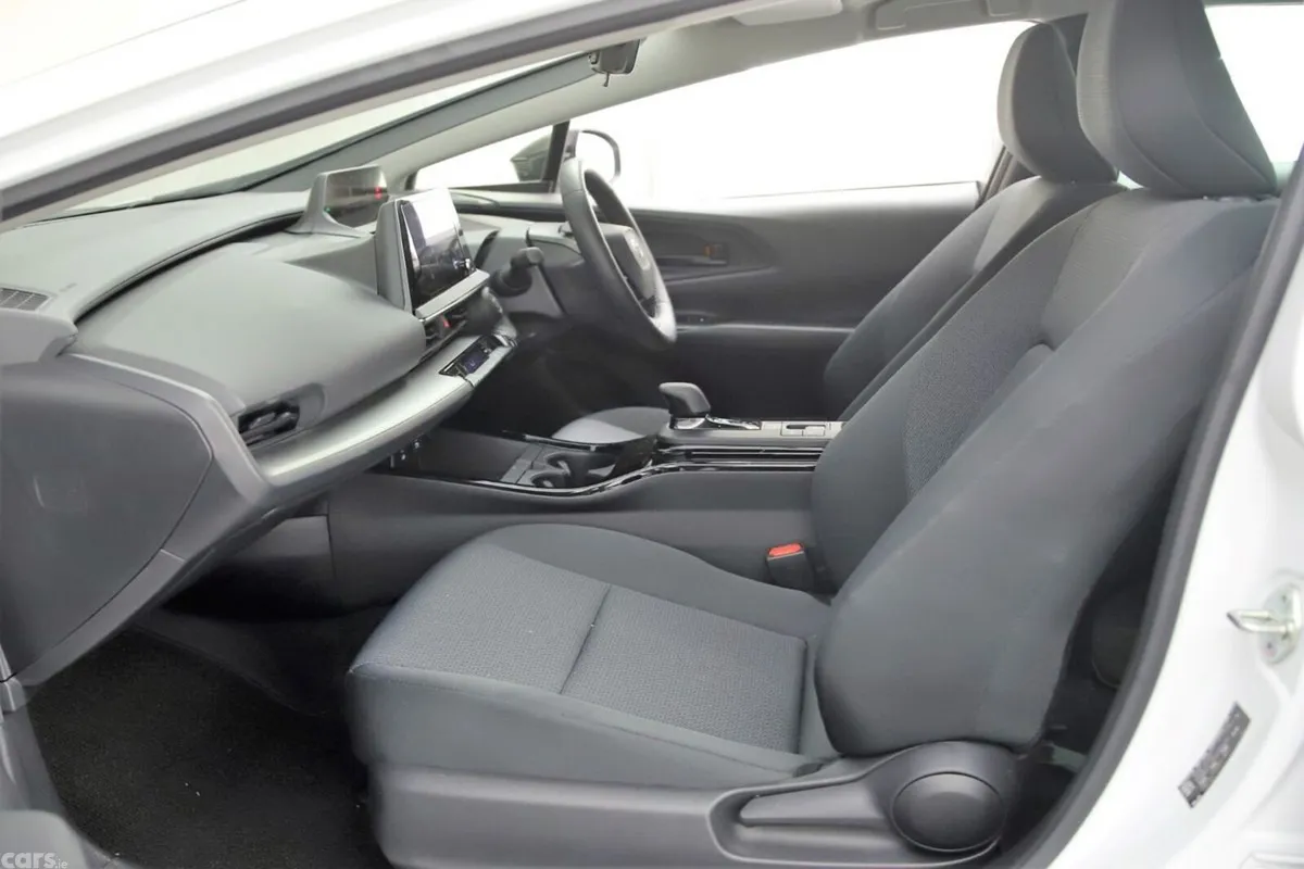 Toyota Prius Hatchback, Petrol Hybrid, 2023, Silver