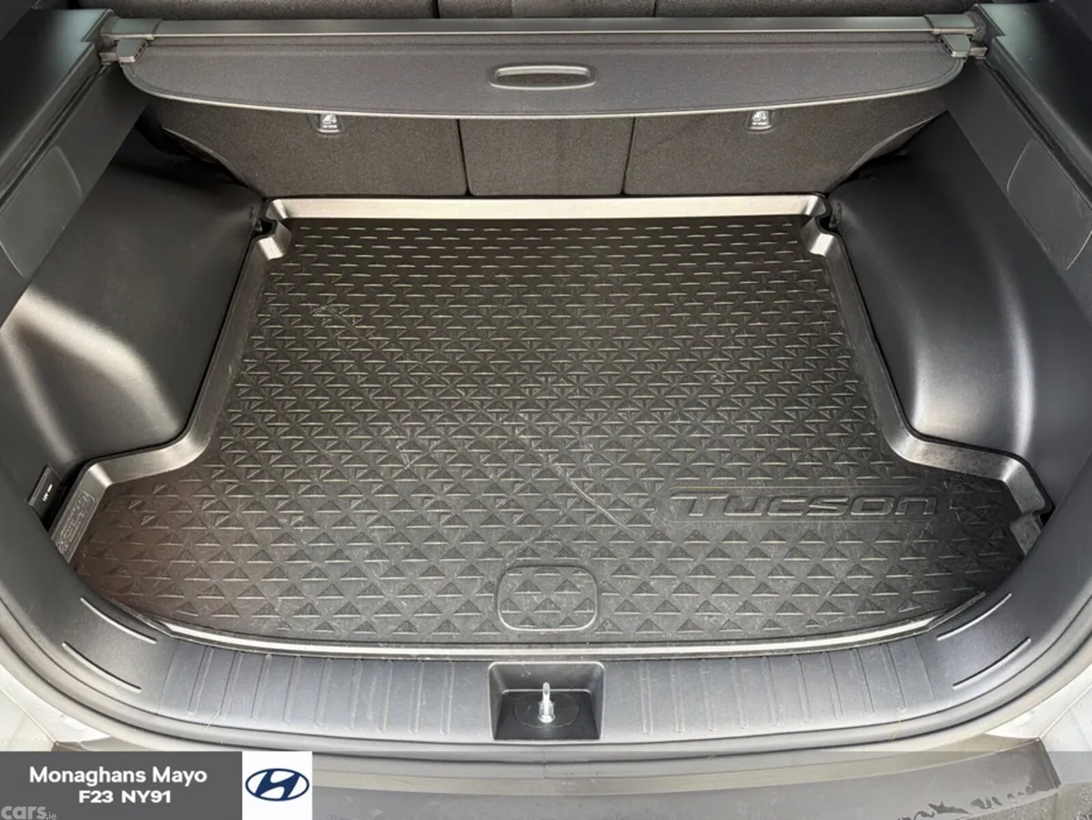 Hyundai Tucson MPV, Petrol Plug-in Hybrid, 2023, Grey