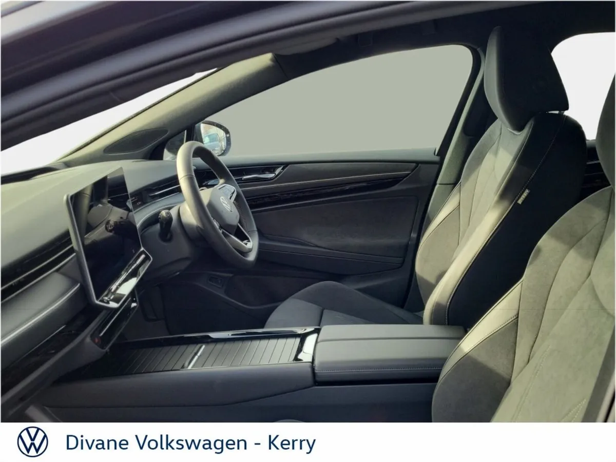 Volkswagen ID.7 Estate, Electric, 2027, Black