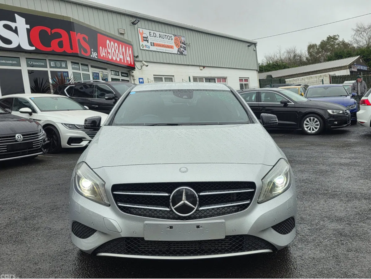 Mercedes-Benz A-Class Hatchback, Petrol, 2015, Silver