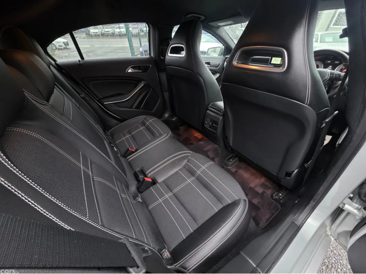 Mercedes-Benz A-Class Hatchback, Petrol, 2015, Silver