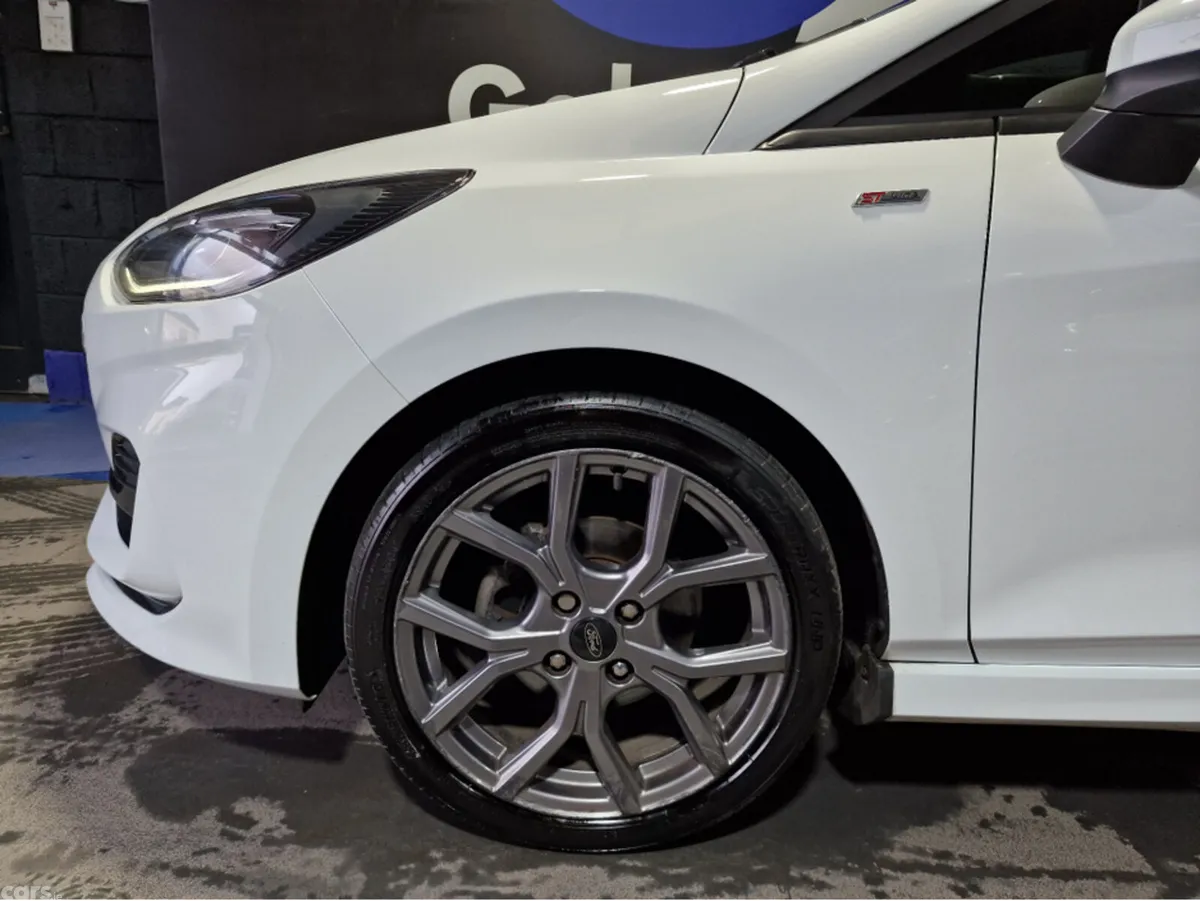 Ford Fiesta Hatchback, Petrol, 2023, White