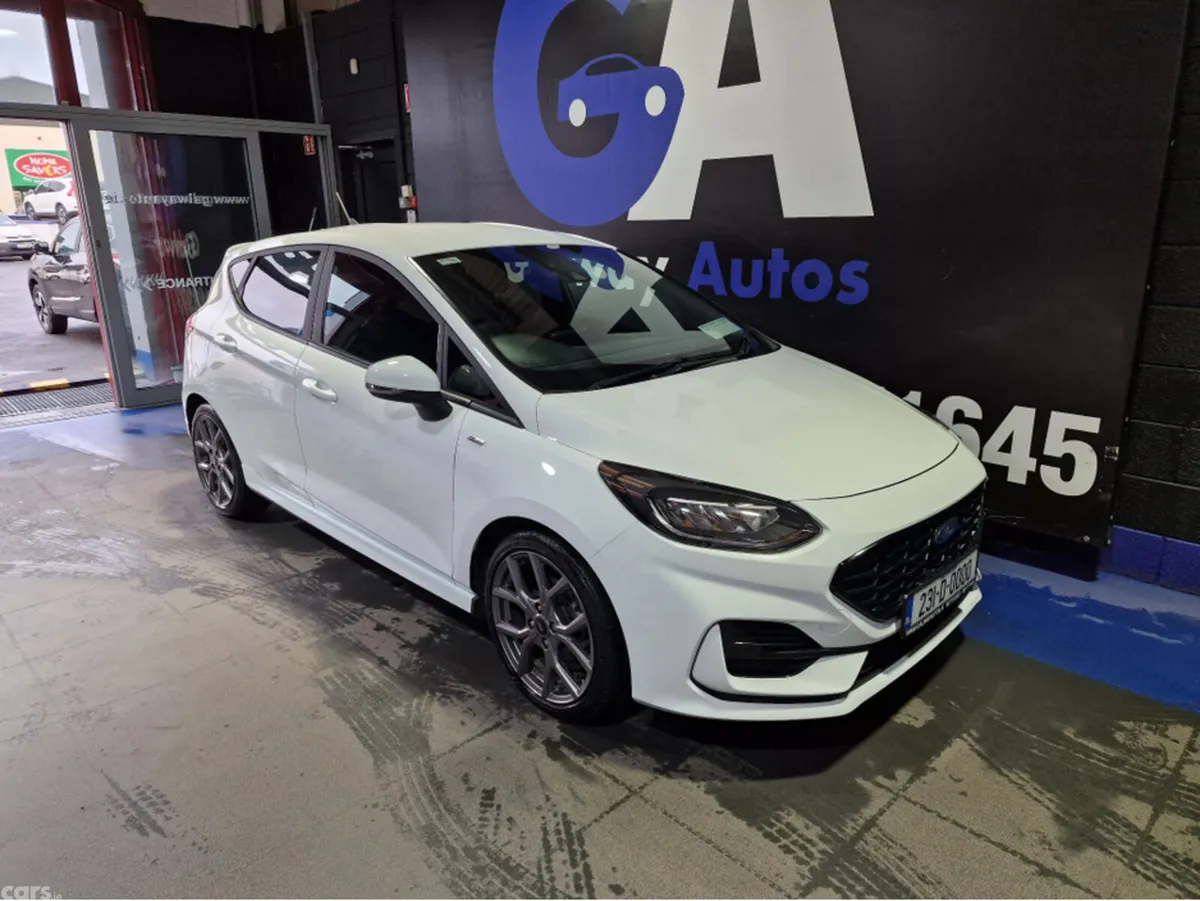 Ford Fiesta Hatchback, Petrol, 2023, White