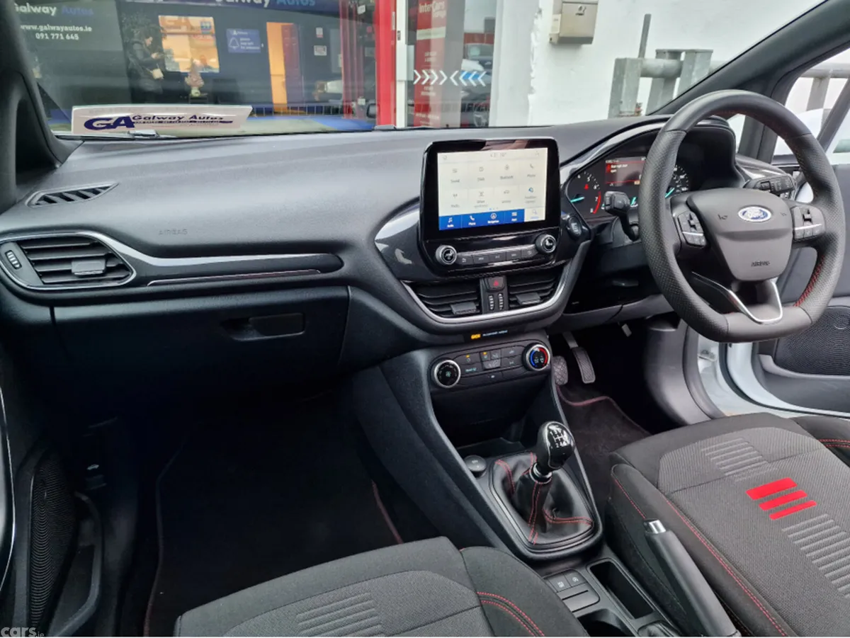 Ford Fiesta Hatchback, Petrol, 2023, White