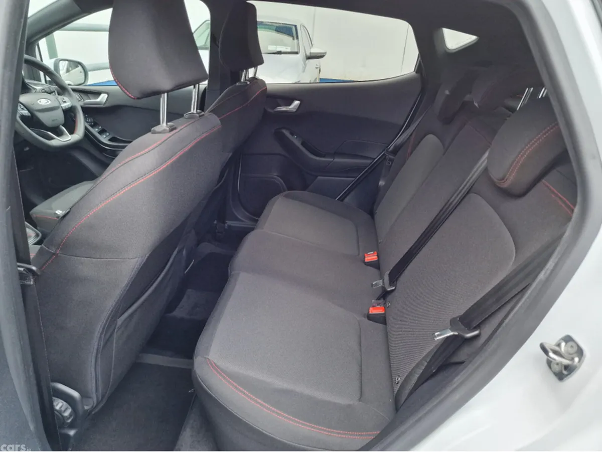 Ford Fiesta Hatchback, Petrol, 2023, White