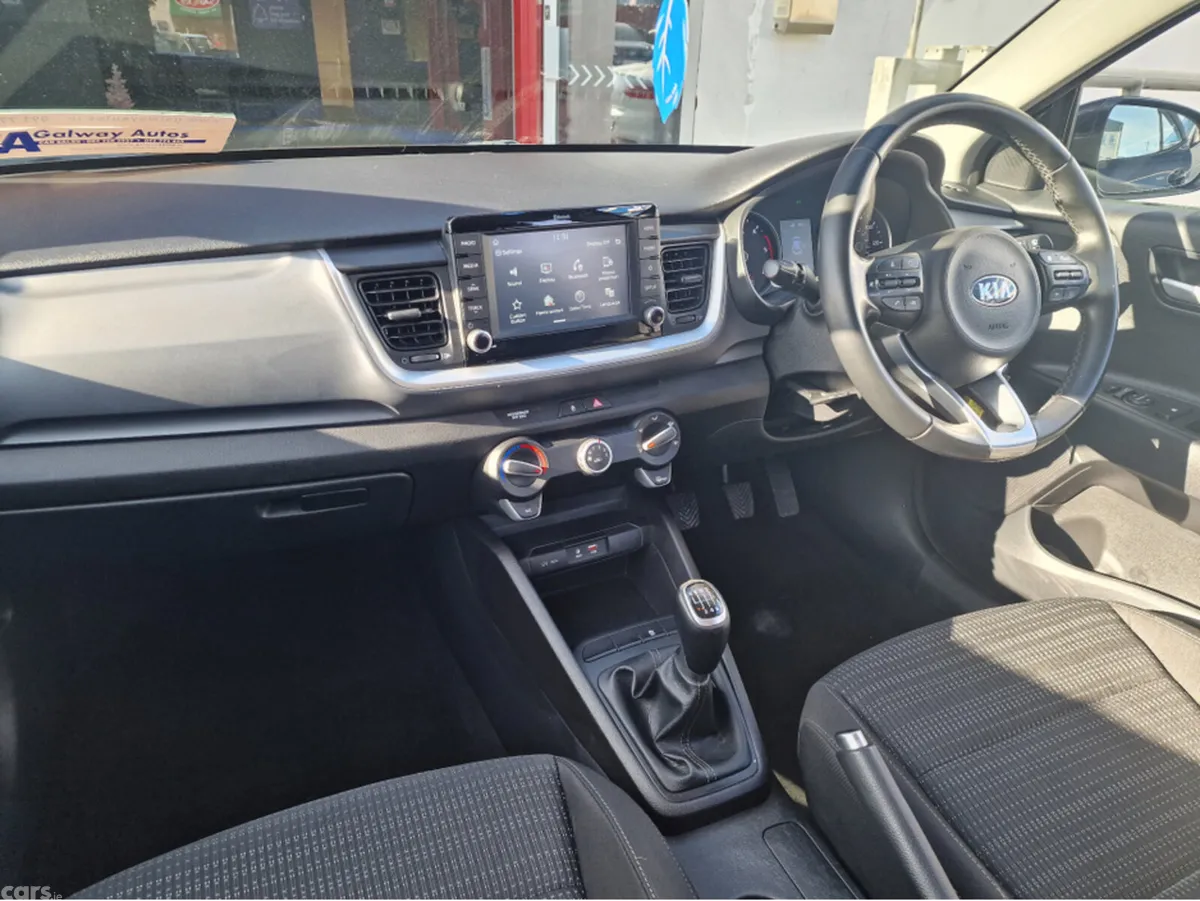 Kia Stonic Hatchback, Diesel, 2018, Grey