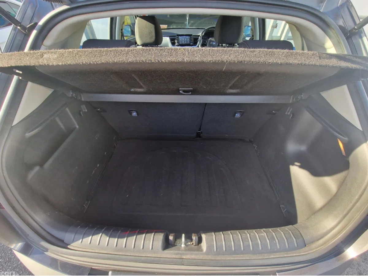 Kia Stonic Hatchback, Diesel, 2018, Grey