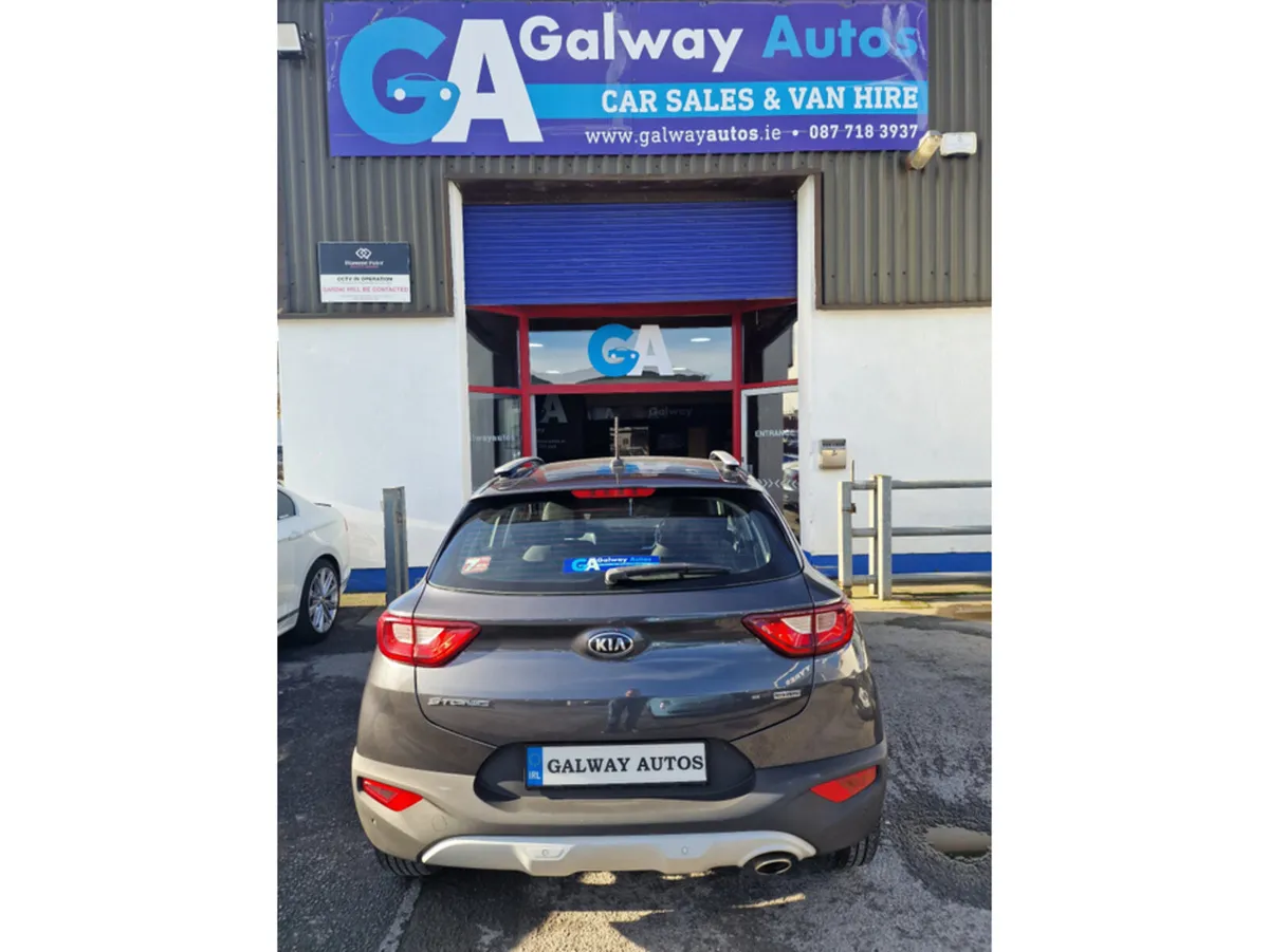 Kia Stonic Hatchback, Diesel, 2018, Grey