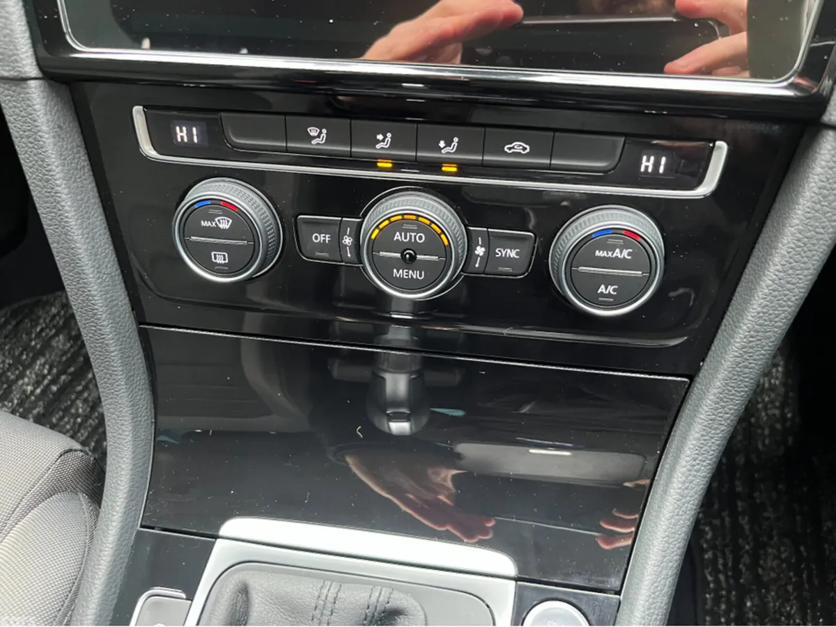 Volkswagen Golf Hatchback, Petrol, 2019, Black