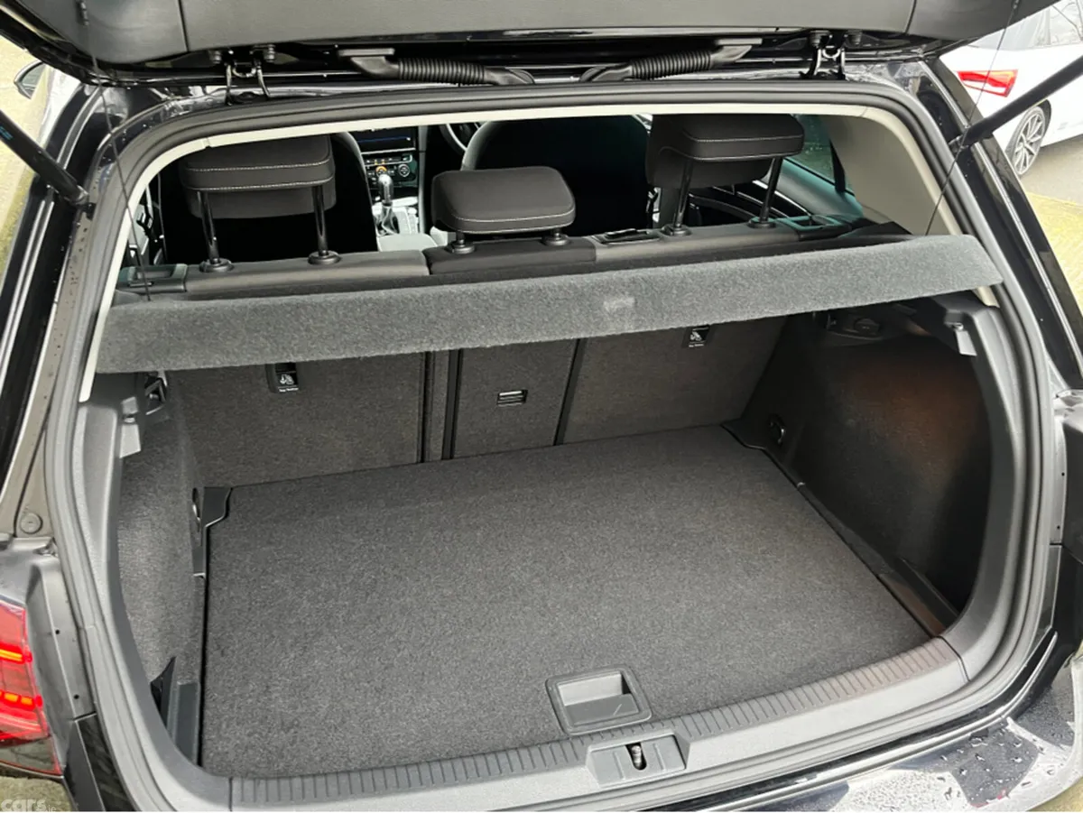 Volkswagen Golf Hatchback, Petrol, 2019, Black