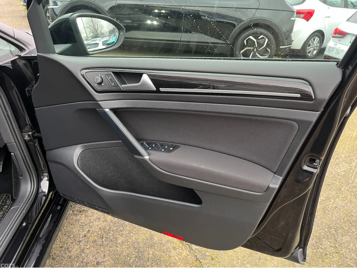 Volkswagen Golf Hatchback, Petrol, 2019, Black