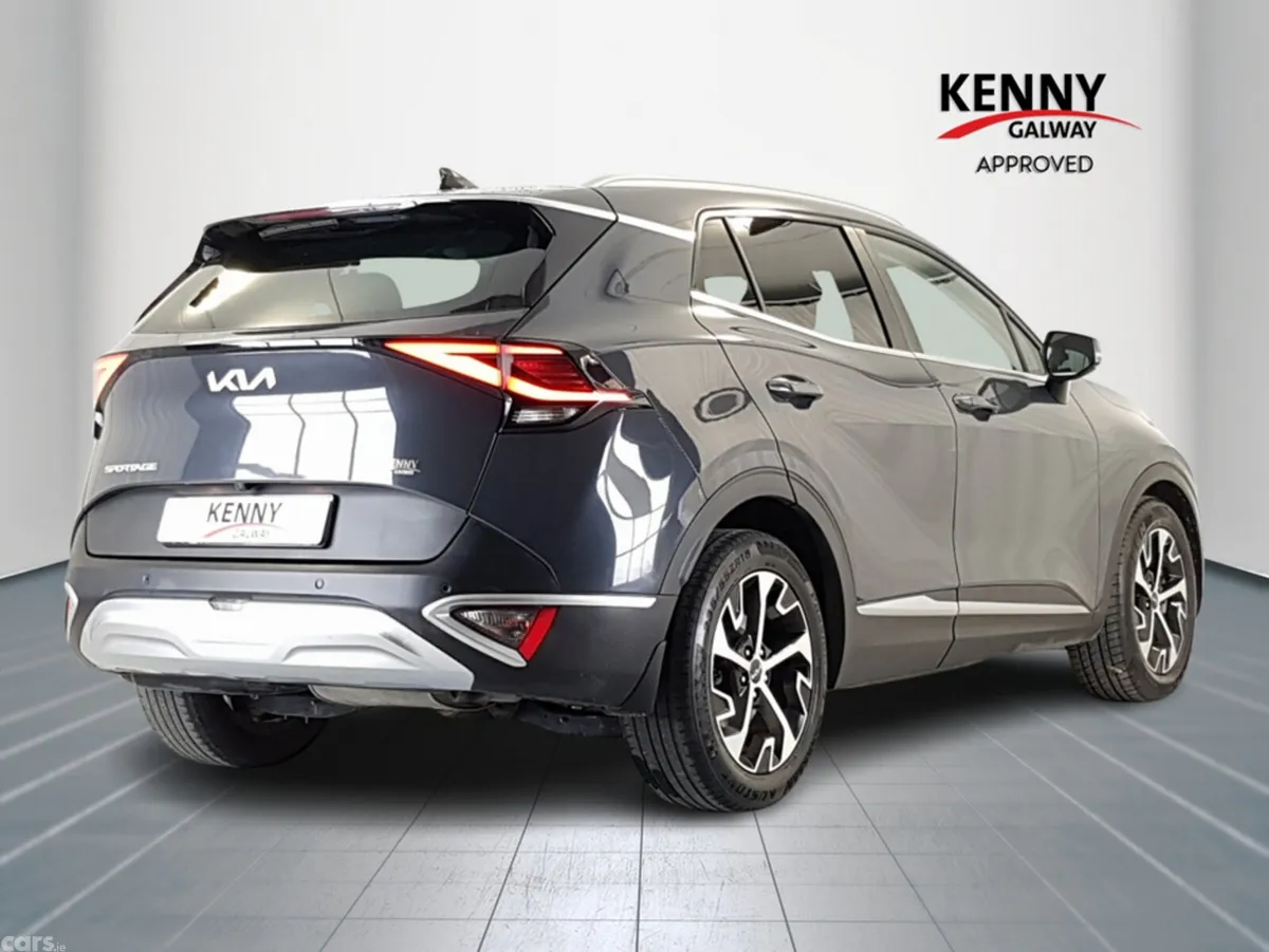 Kia Sportage MPV, Diesel, 2023, Grey
