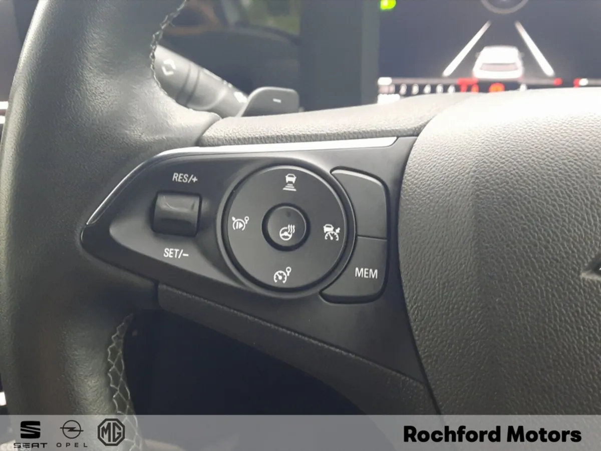 Opel Mokka MPV, Petrol, 2023, White