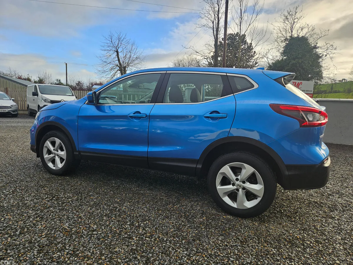 Nissan Qashqai SUV, Diesel, 2018, Blue