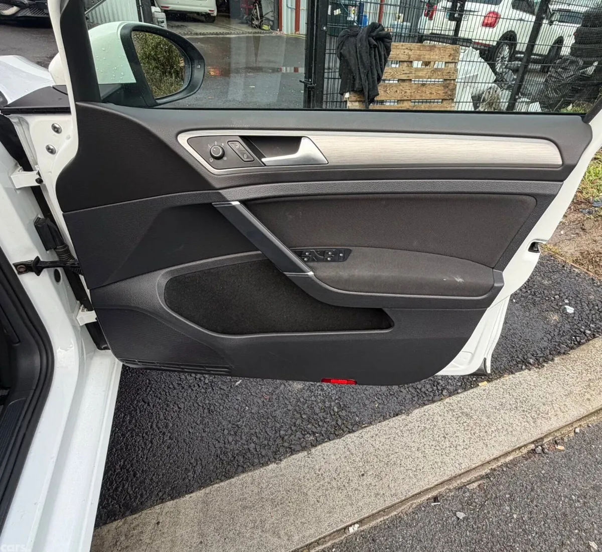 Volkswagen Golf Hatchback, Petrol, 2017, White