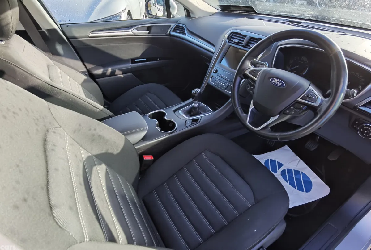 Ford Mondeo Hatchback, Diesel, 2021, Grey