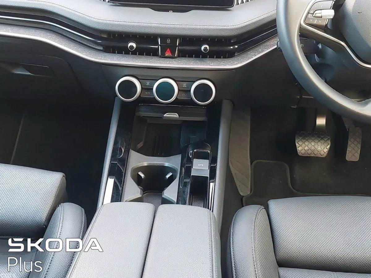 Skoda Superb Saloon, Diesel, 2025, Silver