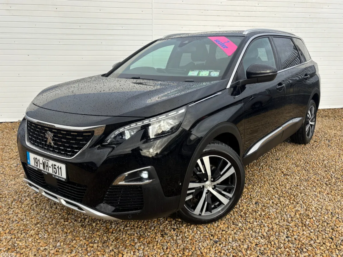 Peugeot 5008 MPV, Petrol, 2019, Black