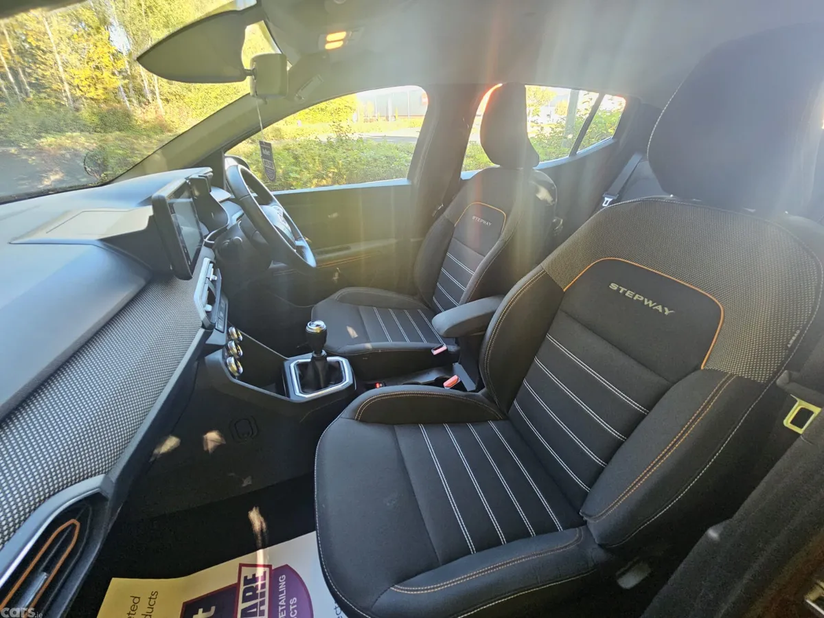 Dacia Sandero Stepway Hatchback, Petrol, 2021, Orange