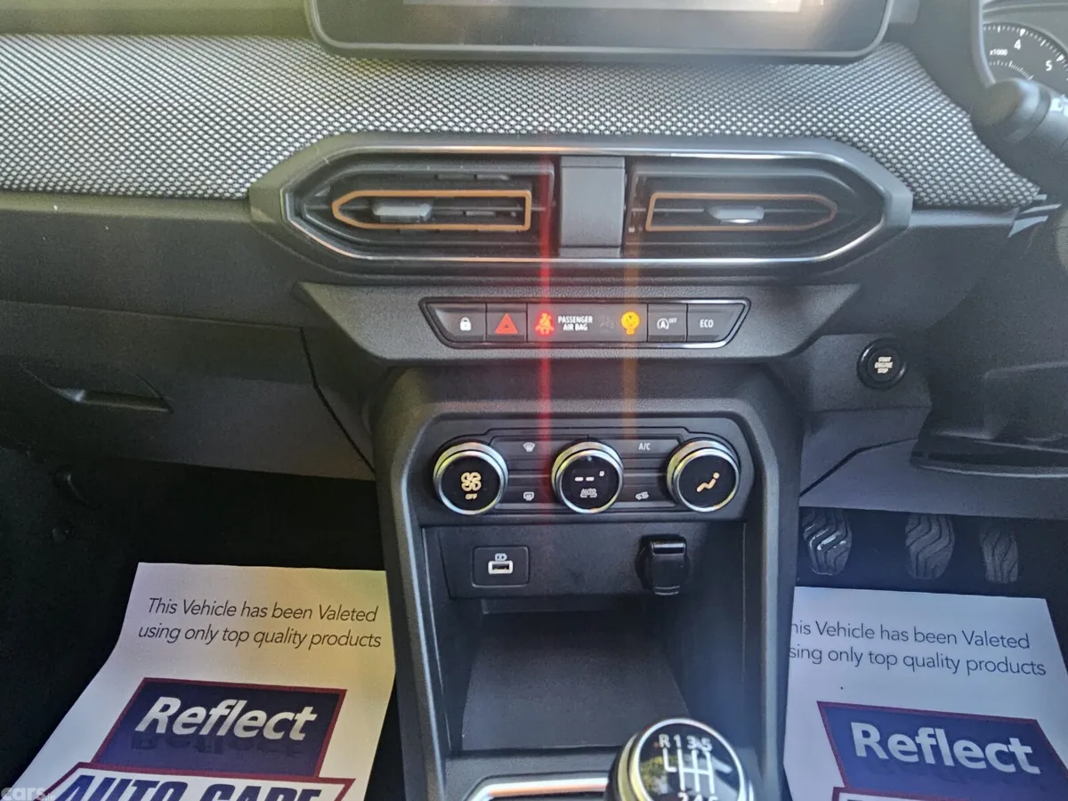 Dacia Sandero Stepway Hatchback, Petrol, 2021, Orange