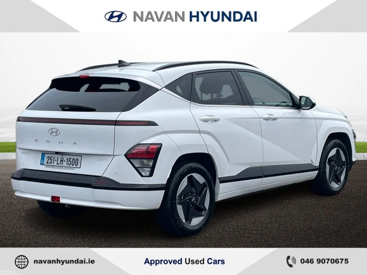 Hyundai KONA MPV, Electric, 2025, White