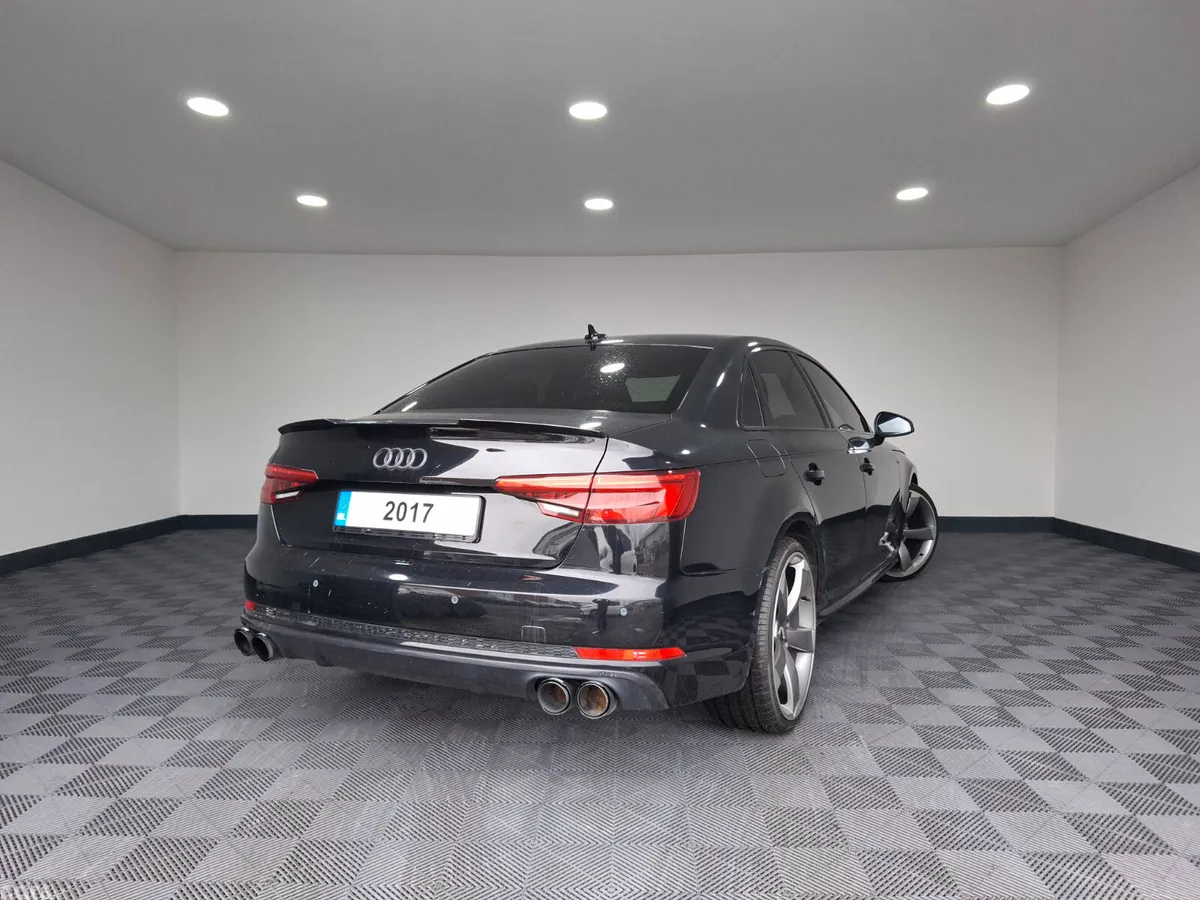 Audi A4 Saloon, Diesel, 2017, Black