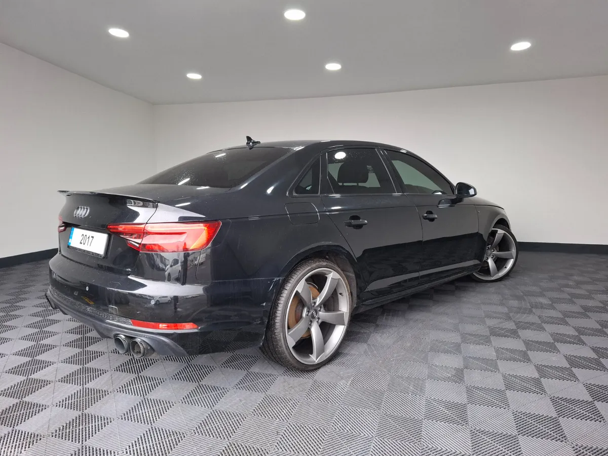 Audi A4 Saloon, Diesel, 2017, Black