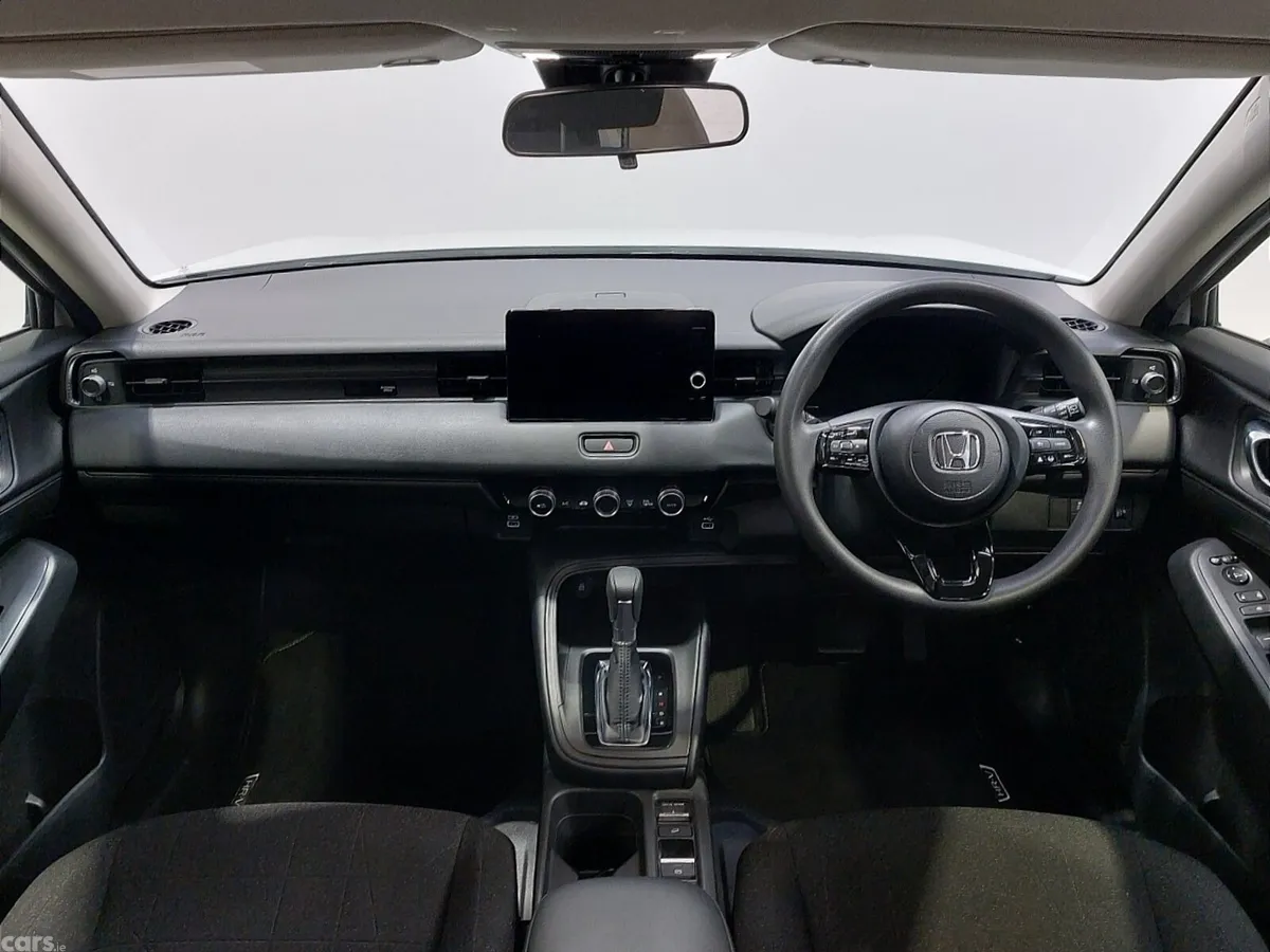 Honda HR-V Hatchback, Petrol Hybrid, 2022, White