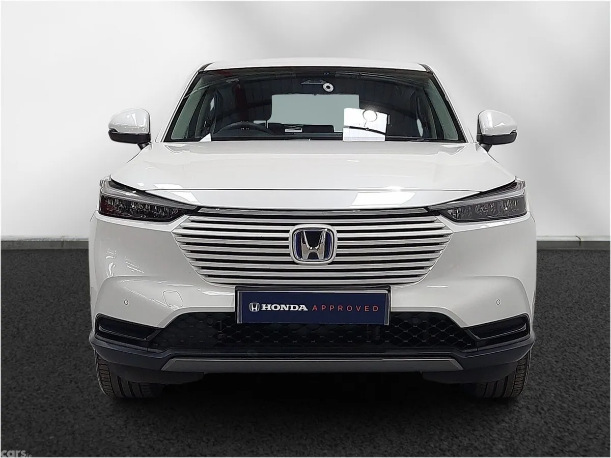 Honda HR-V Hatchback, Petrol Hybrid, 2022, White