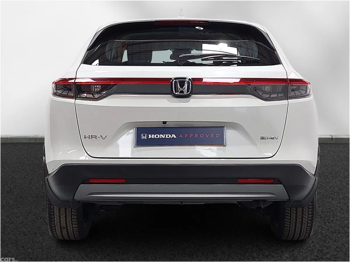 Honda HR-V Hatchback, Petrol Hybrid, 2022, White