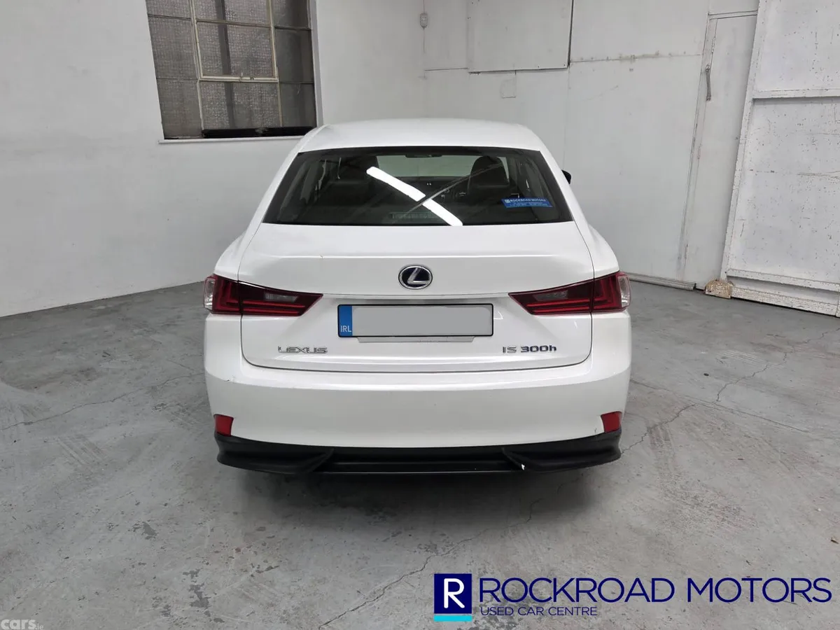Lexus IS Saloon, Petrol Hybrid, 2016, White