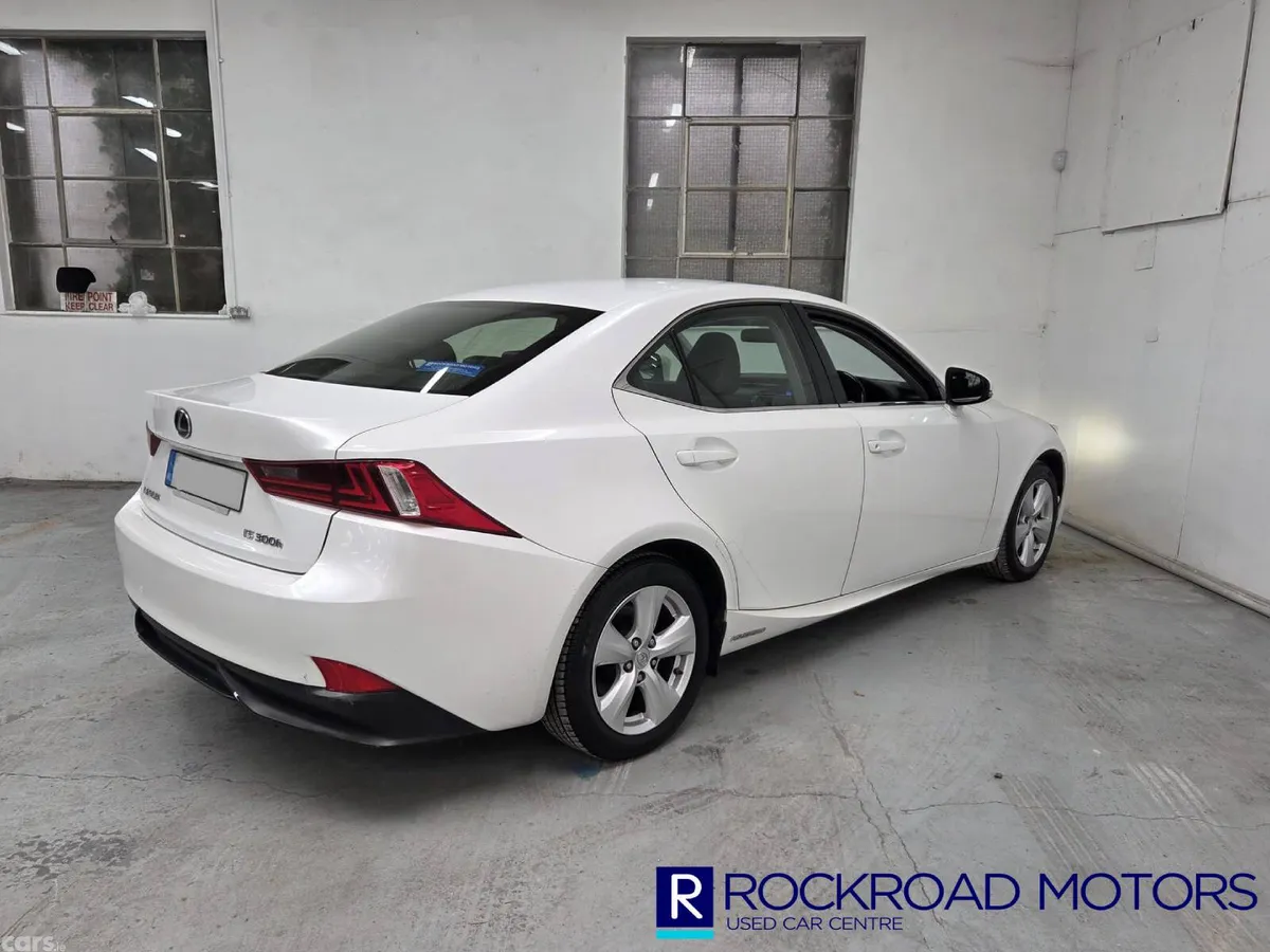 Lexus IS Saloon, Petrol Hybrid, 2016, White