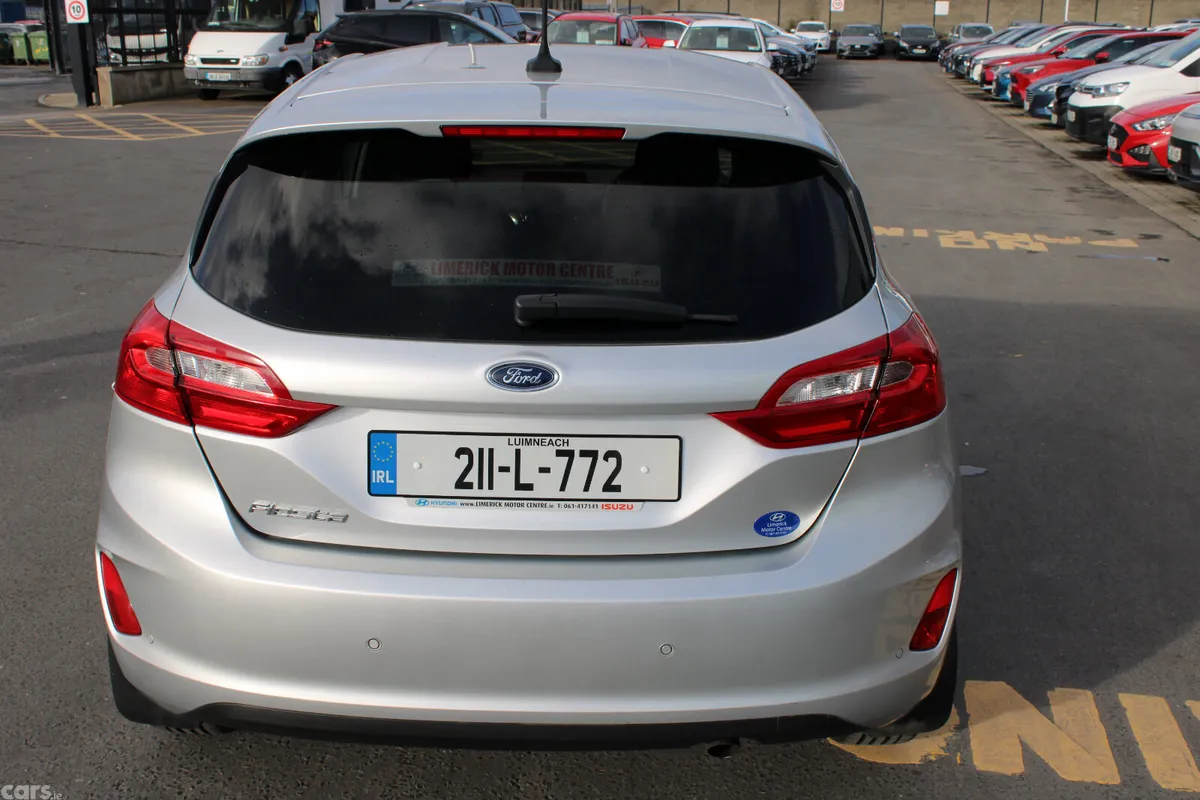 Ford Fiesta Hatchback, Petrol, 2021, Grey
