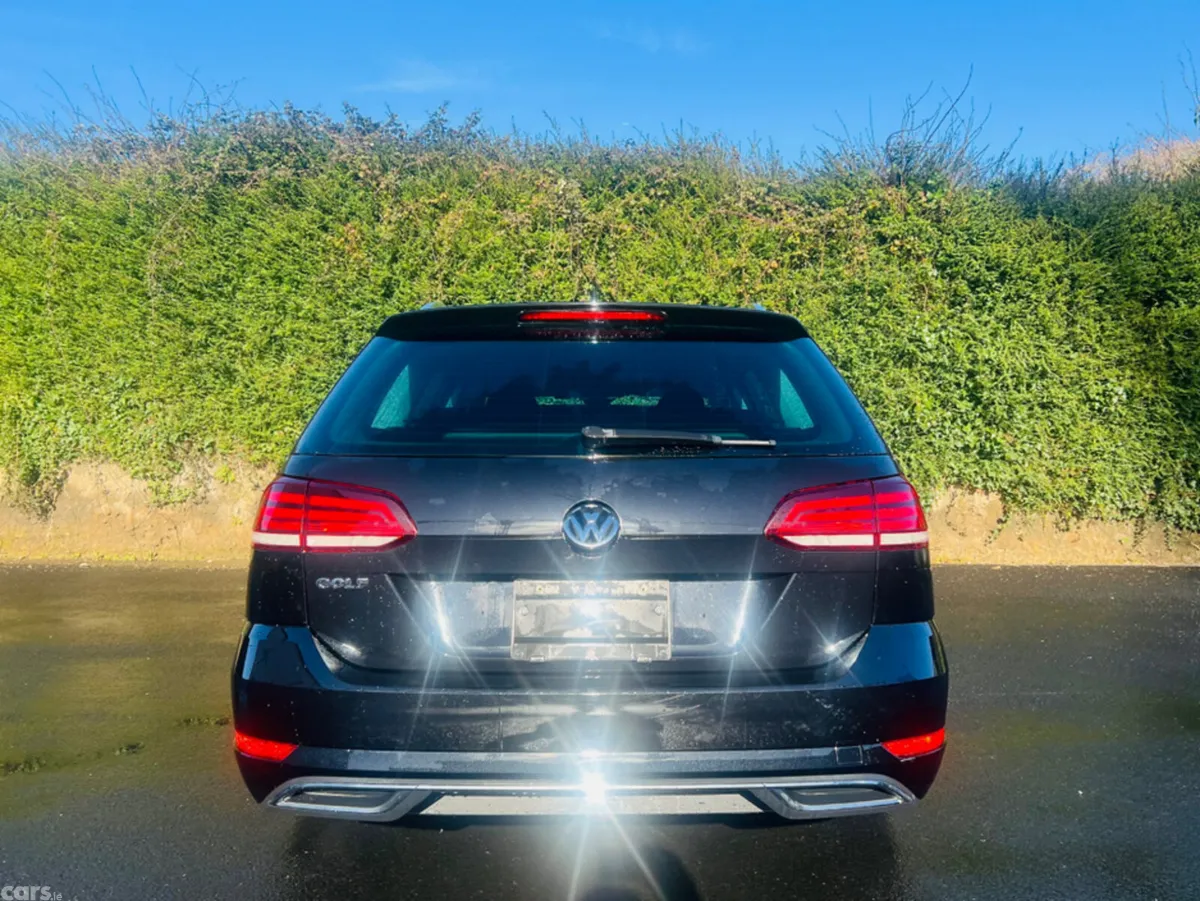 Volkswagen Golf Estate, Petrol, 2019, Black