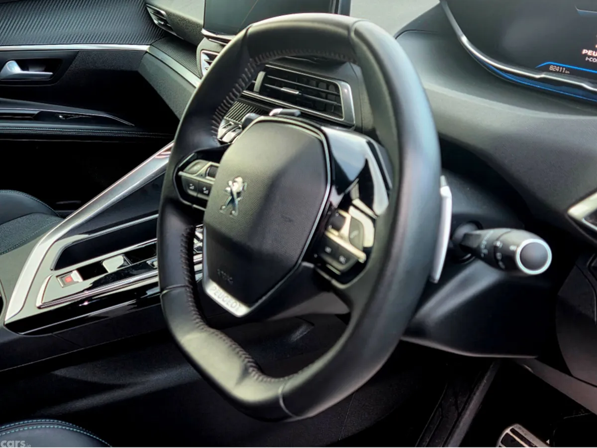 Peugeot 5008 MPV, Diesel, 2024, Black