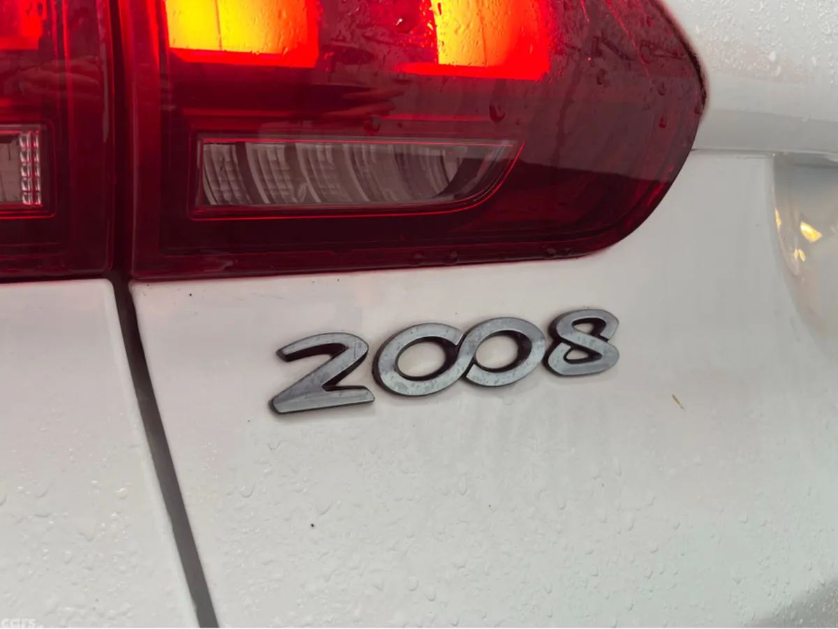Peugeot 2008 SUV, Petrol, 2018, White