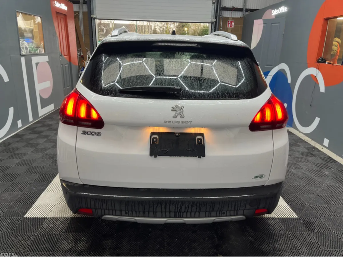 Peugeot 2008 SUV, Petrol, 2018, White