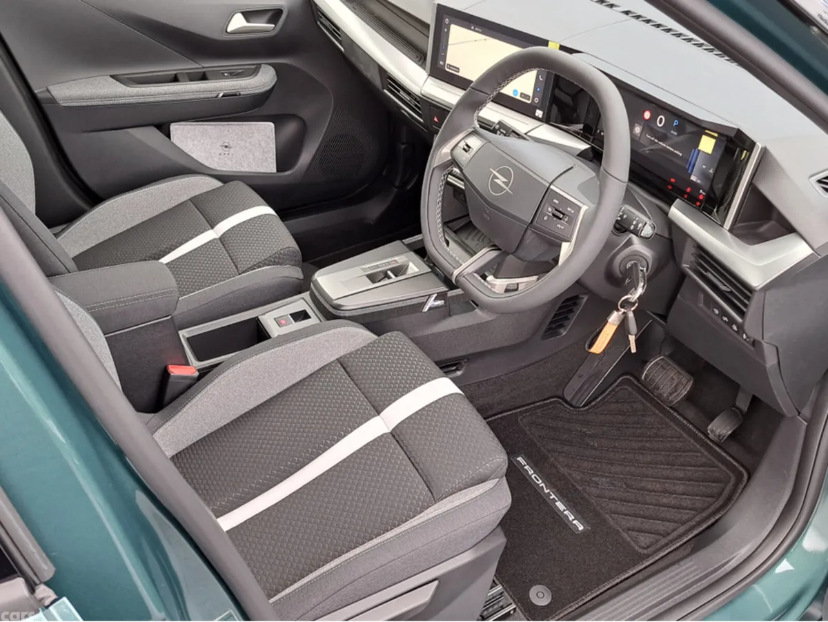 Opel Frontera SUV, Petrol Hybrid, 2026, Green