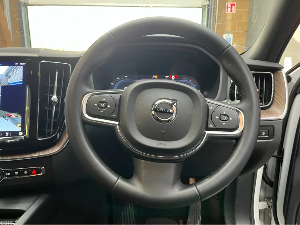 Volvo XC60 SUV, Petrol Plug-in Hybrid, 2022, White